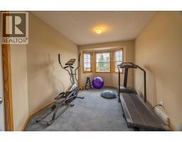 19 Mckenzie Lake Manor Se, Calgary, AB T2Z1Y4 Photo 20