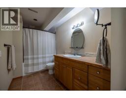 19 Mckenzie Lake Manor Se, Calgary, AB T2Z1Y4 Photo 25