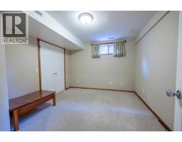 19 Mckenzie Lake Manor Se, Calgary, AB T2Z1Y4 Photo 26