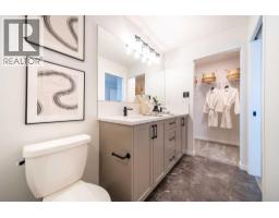 524 Tekarra Drive NW - photo 14