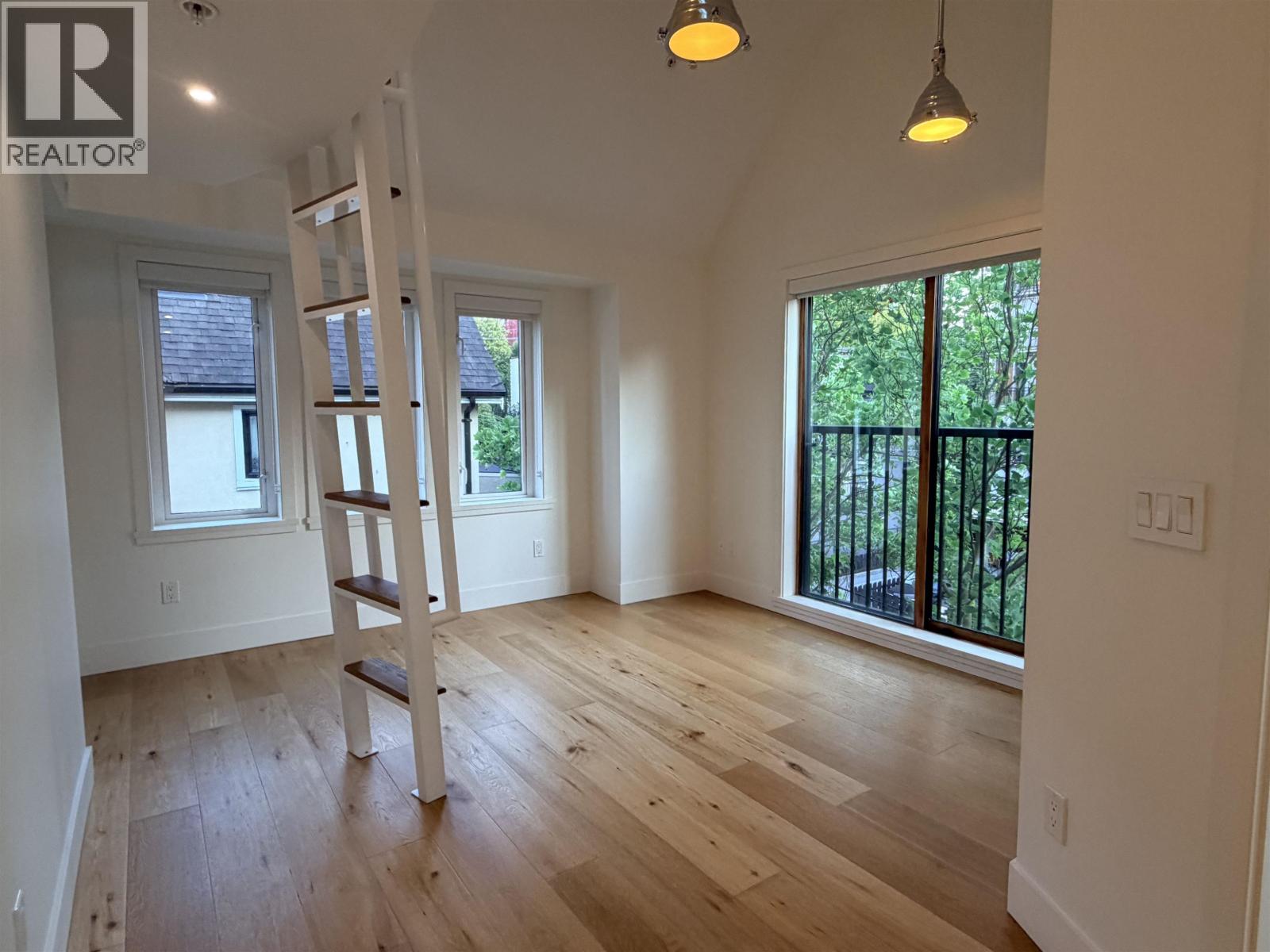 Photo of 1080 NICOLA STREET 24
