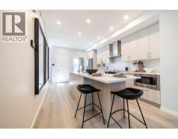 520 Tekarra Drive NW - photo 4