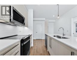 1305, 44 Skyview Parkway NE - photo 4
