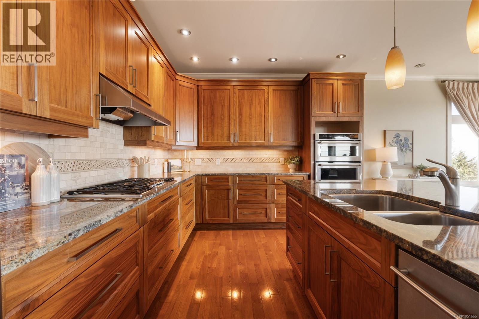 3387 Haida Dr - 11