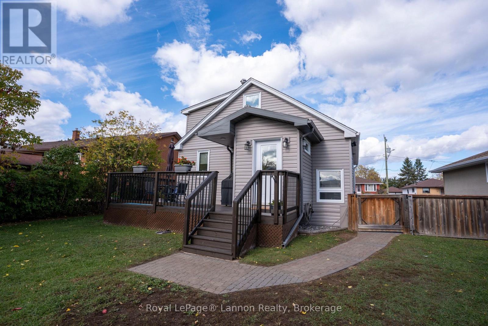 95 Oswald Street — photo 43