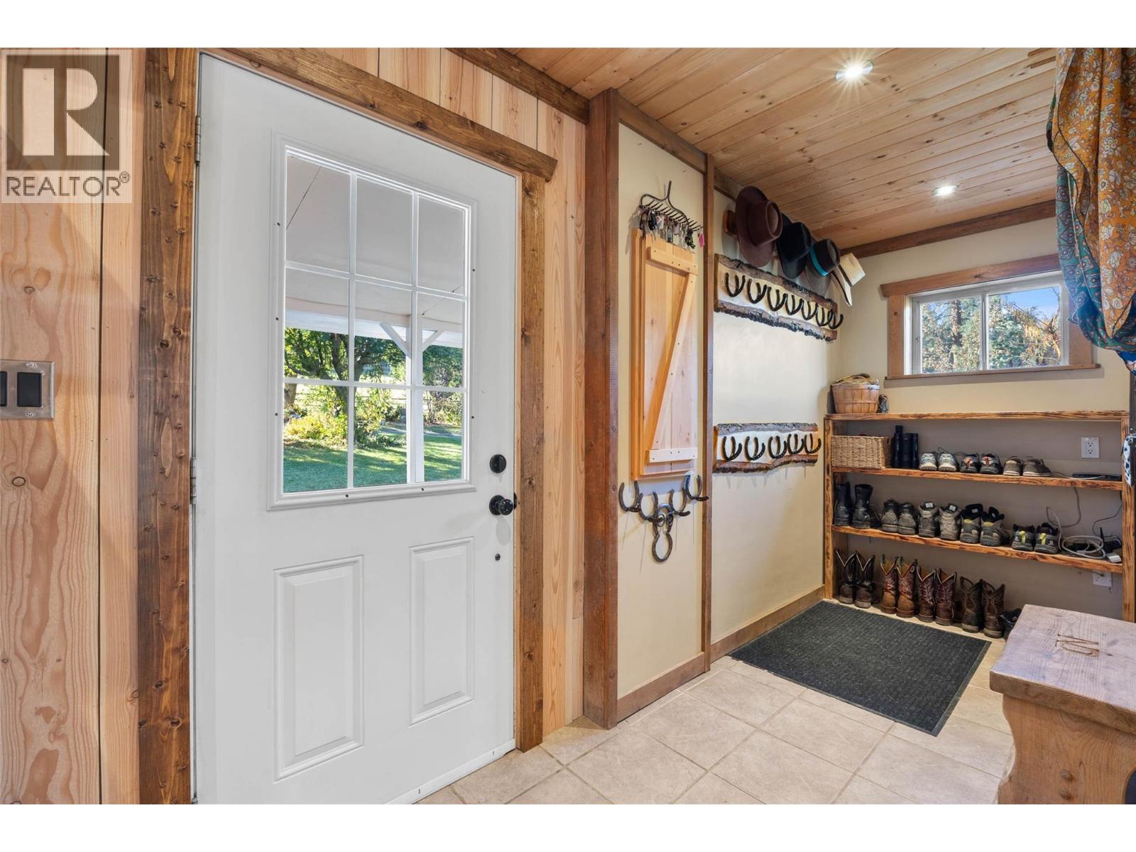  281 Lindley Creek Road, Merritt