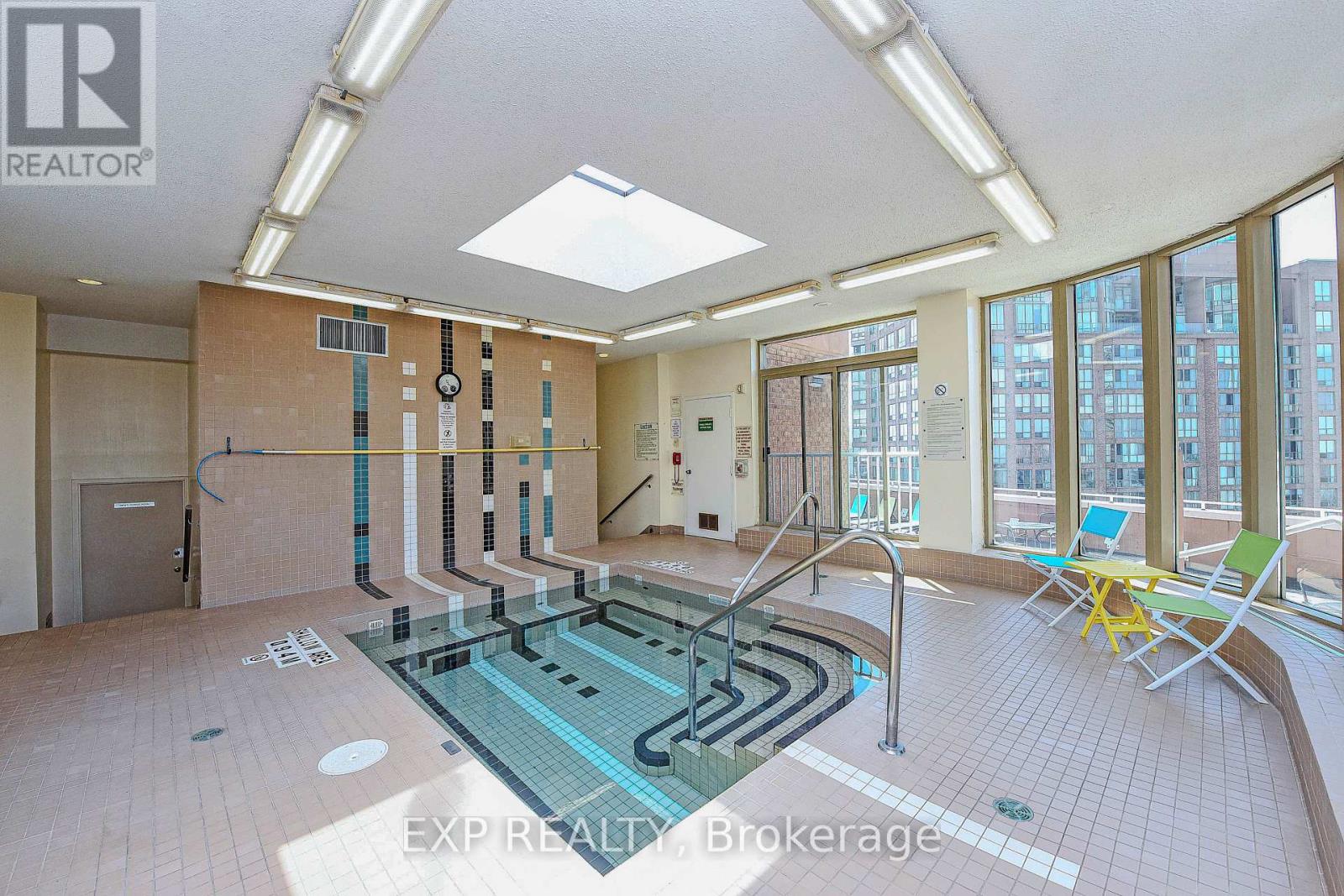 1055 Bay Street — photo 18