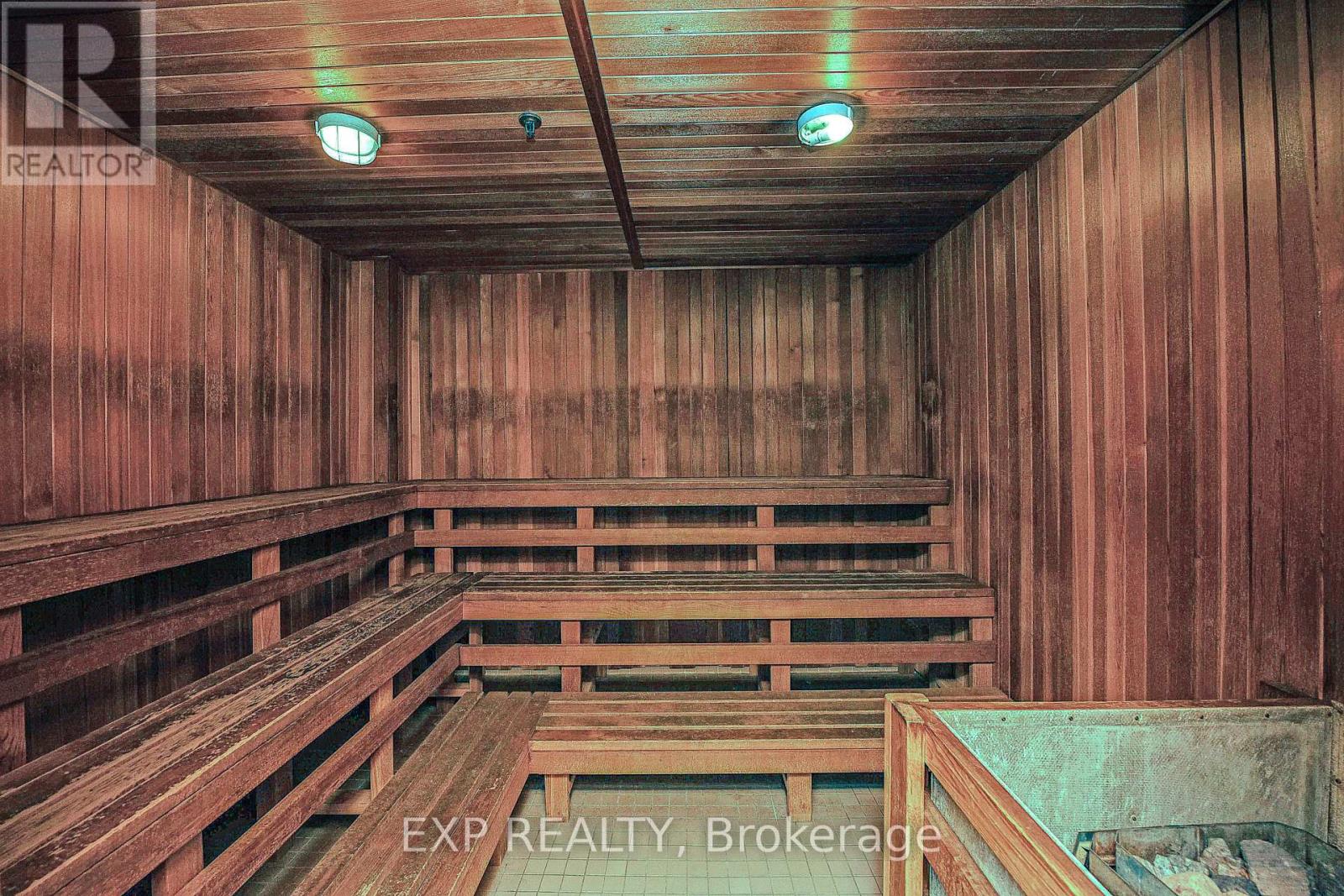 1055 Bay Street — photo 19