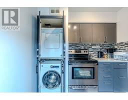 1515 - 1055 Bay Street, Toronto, ON M5S3A3 Photo 13