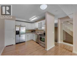 Den - 8, 643 4 Avenue Ne, Calgary, AB T2E0J9 Photo 11