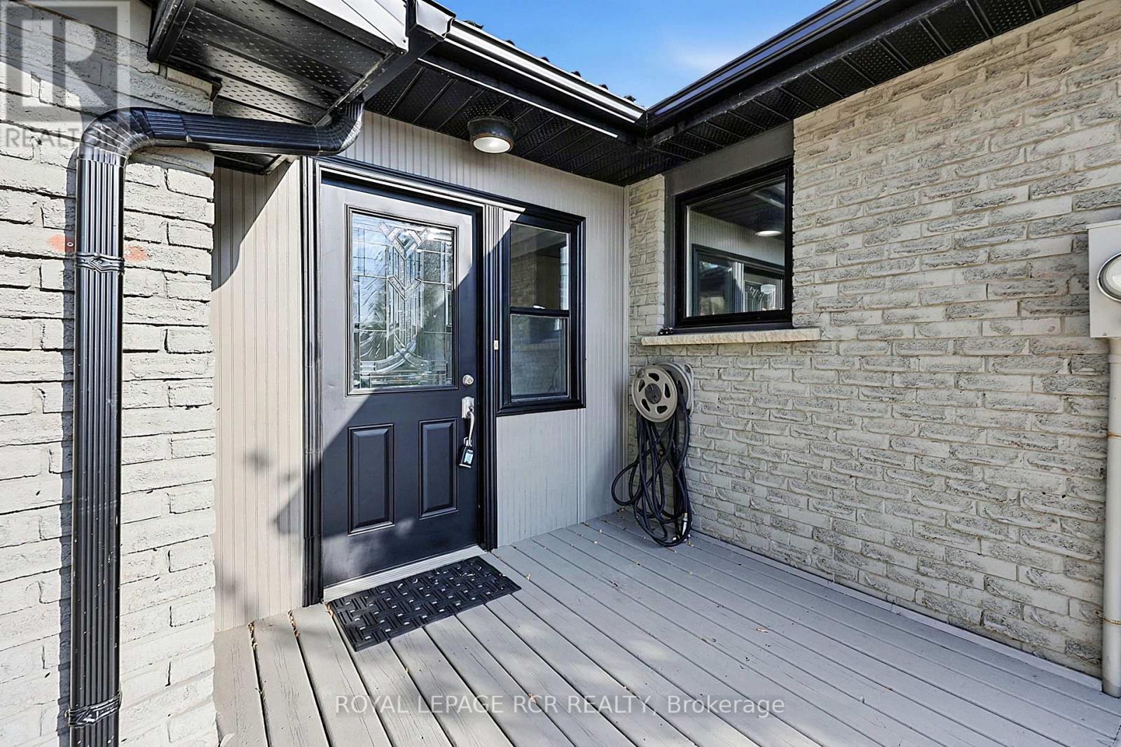 177 KING STREET S - 3