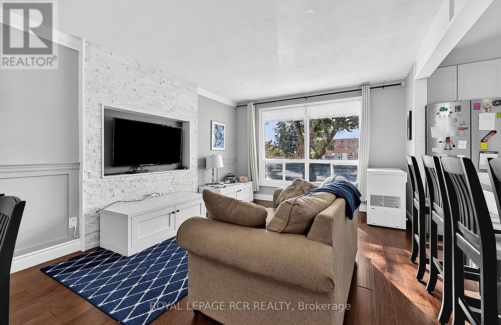 177 KING STREET S - 9