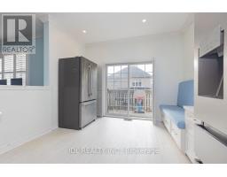 103 Herefordshire Crescent, Newmarket, ON L3X3K8 Photo 18