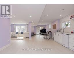 103 Herefordshire Crescent, Newmarket, ON L3X3K8 Photo 36