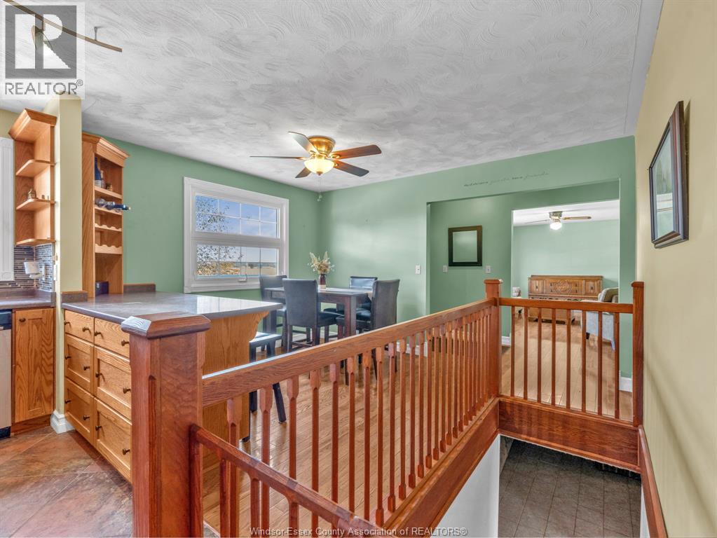 920 Essex Road 14, Leamington — photo 10