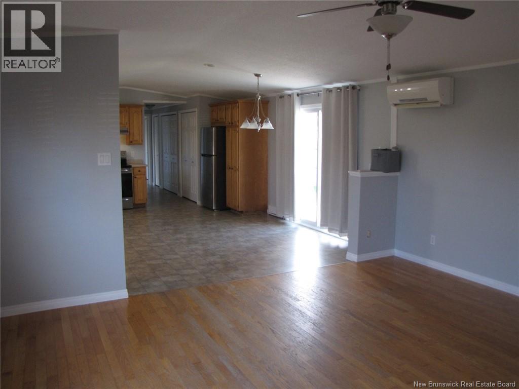 10 Avery Street - 17