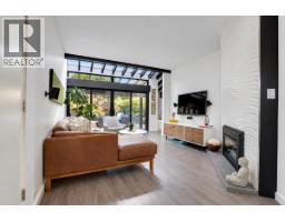2835 W 13th Avenue, Vancouver, BC V6K2T6 Photo 8