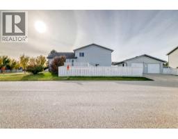 82 Riverglen Drive SE - photo 39