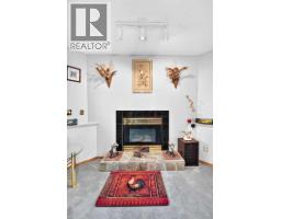 82 Riverglen Drive SE - photo 28