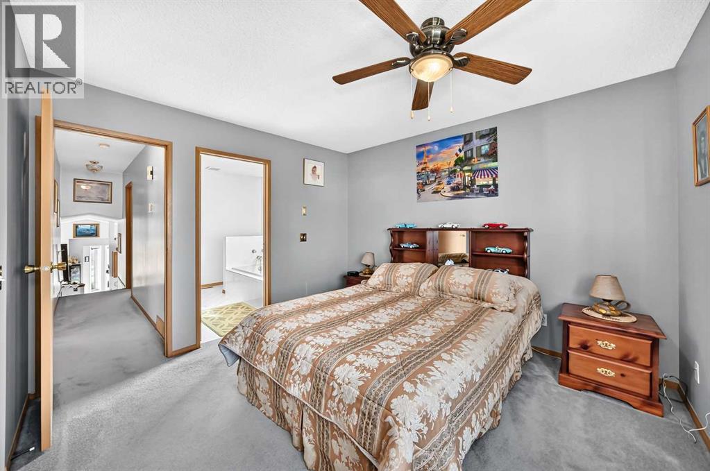 82 Riverglen Drive SE - photo 17
