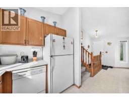 82 Riverglen Drive SE - photo 8