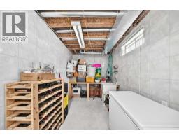 82 Riverglen Drive SE - photo 32