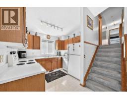 82 Riverglen Drive SE - photo 9
