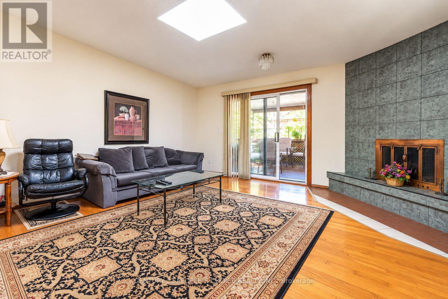 228 Jeffcoat Drive, Toronto, ON photo 18