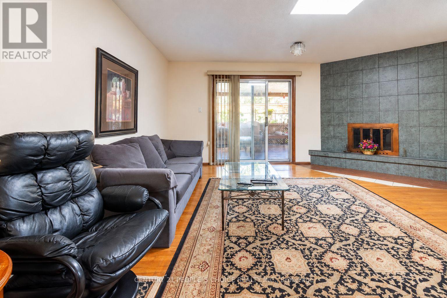 228 Jeffcoat Drive, Toronto, ON photo 19
