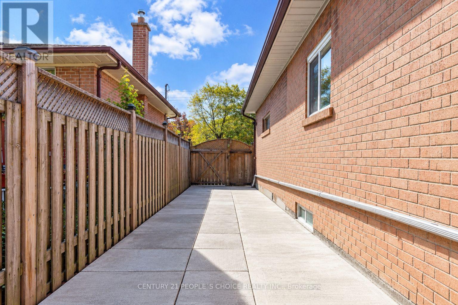 228 Jeffcoat Drive, Toronto, ON photo 37