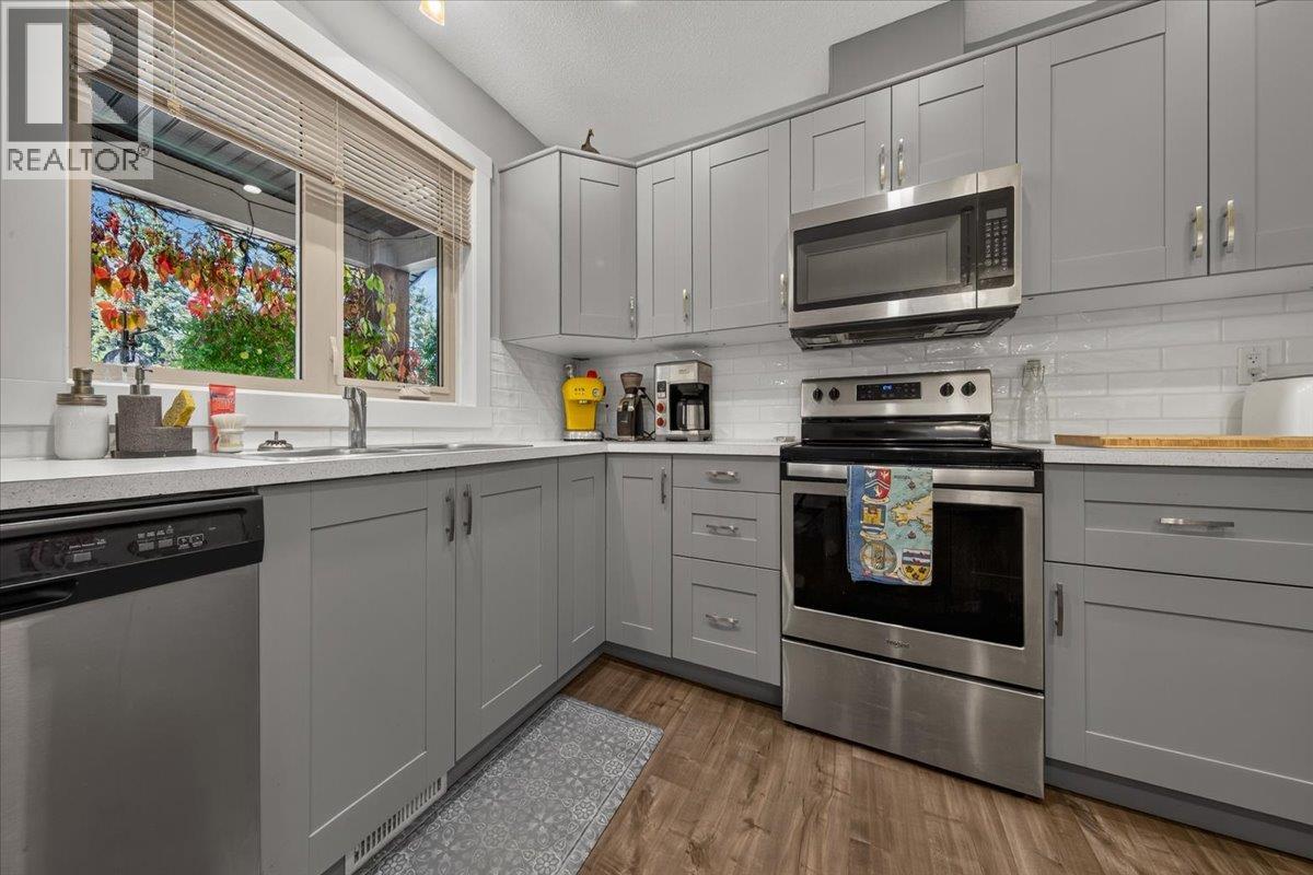 78 - 4868 Riverview Drive - 11