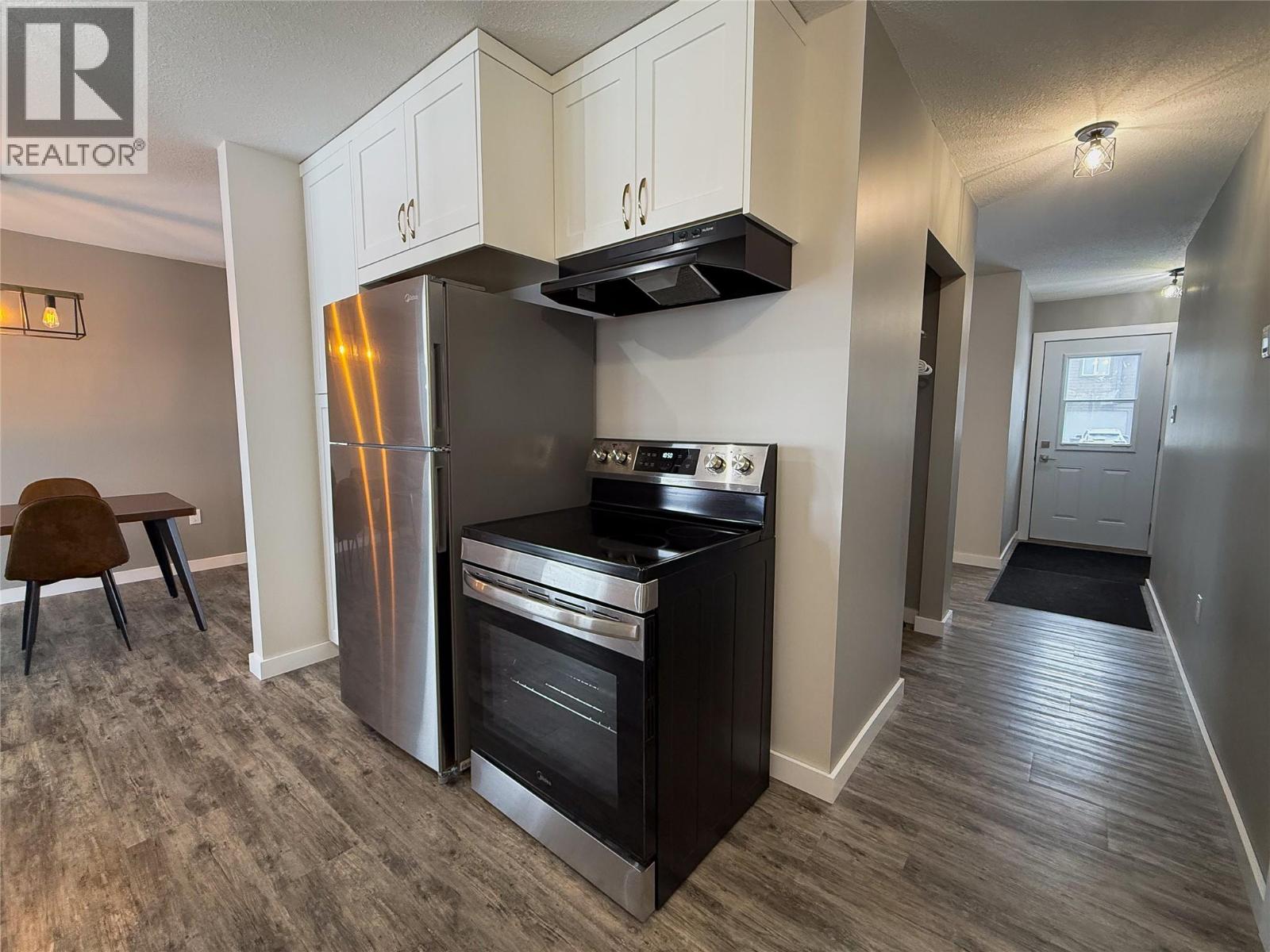 1541 / 1543 Loran Drive - 9