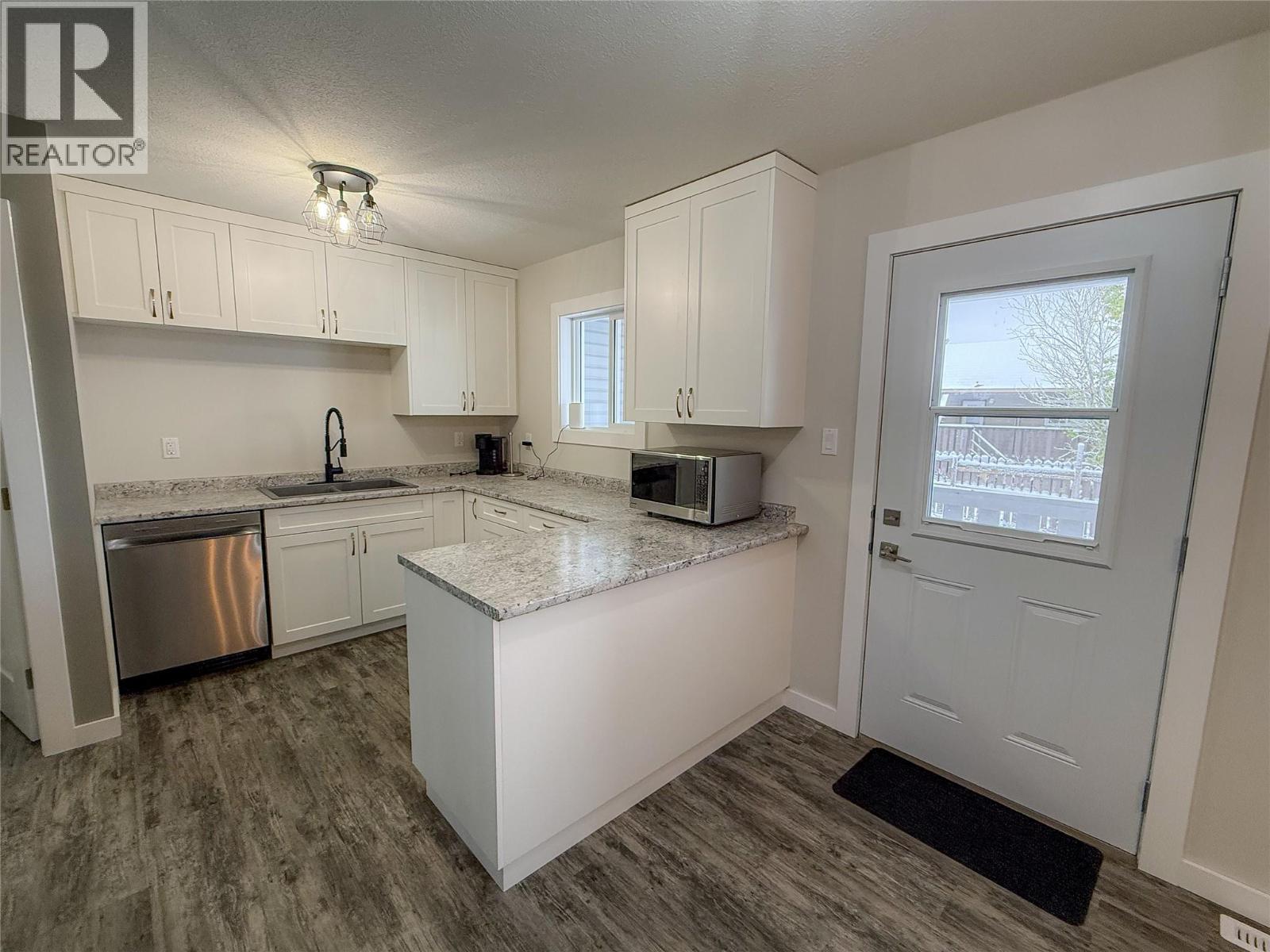 1541 / 1543 Loran Drive - 11