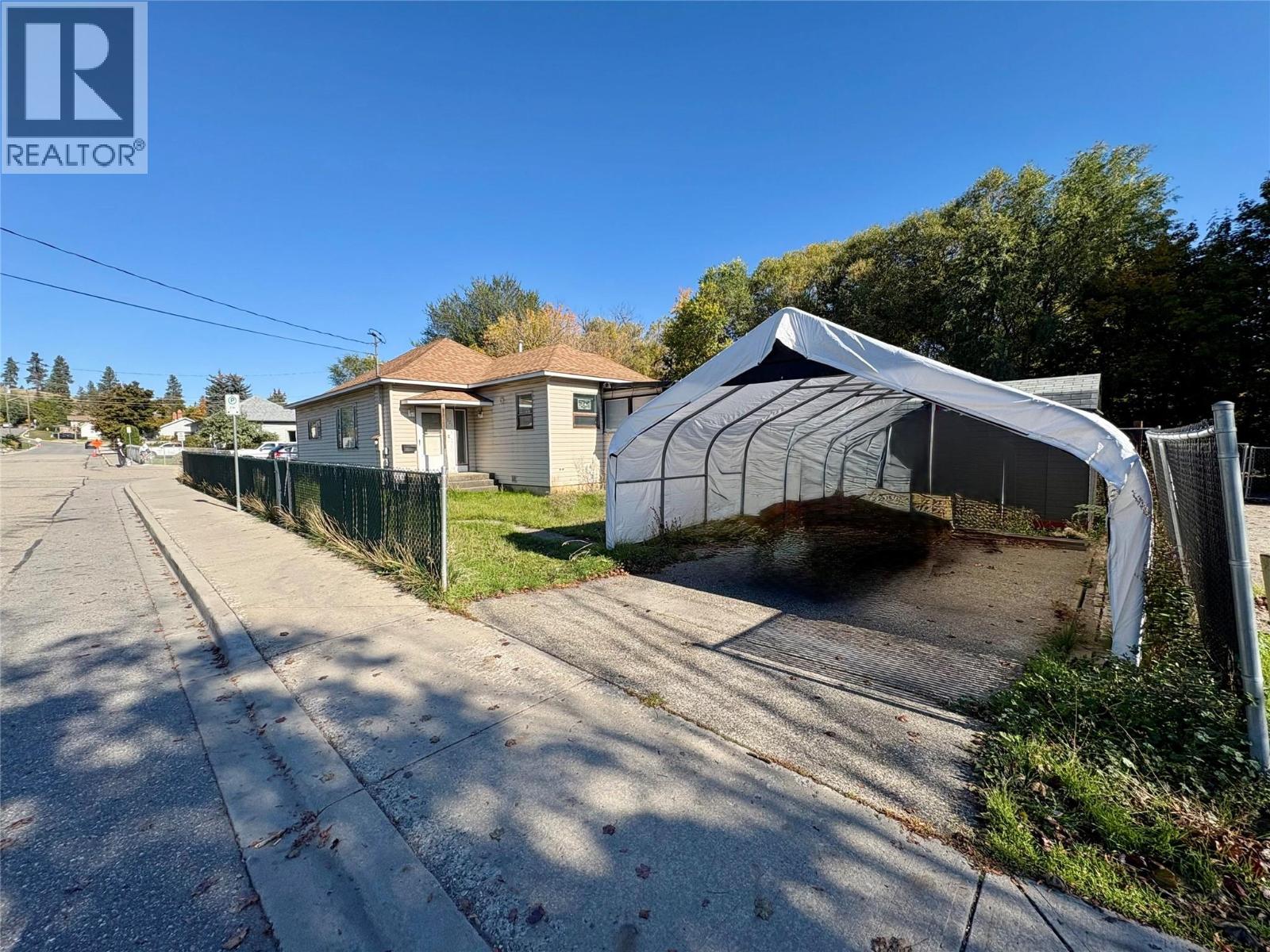 3211 35 Street, Vernon
