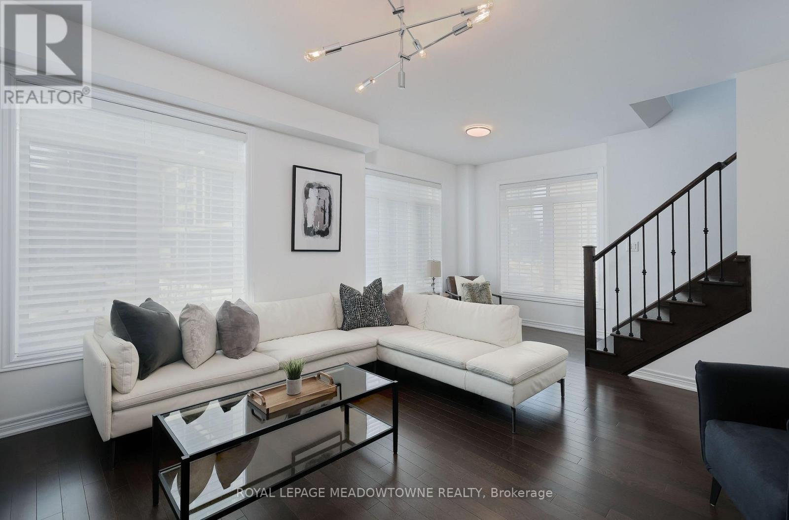 3215 William Coltson Avenue — photo 11
