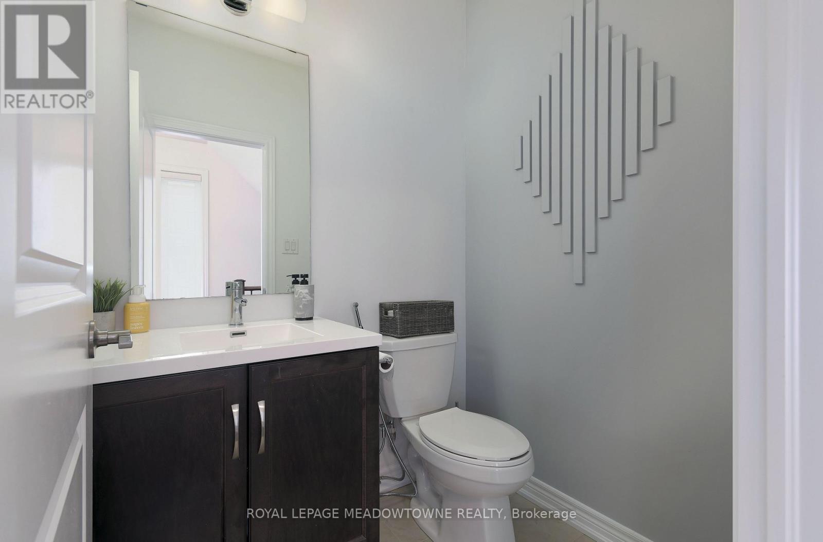 3215 William Coltson Avenue — photo 22