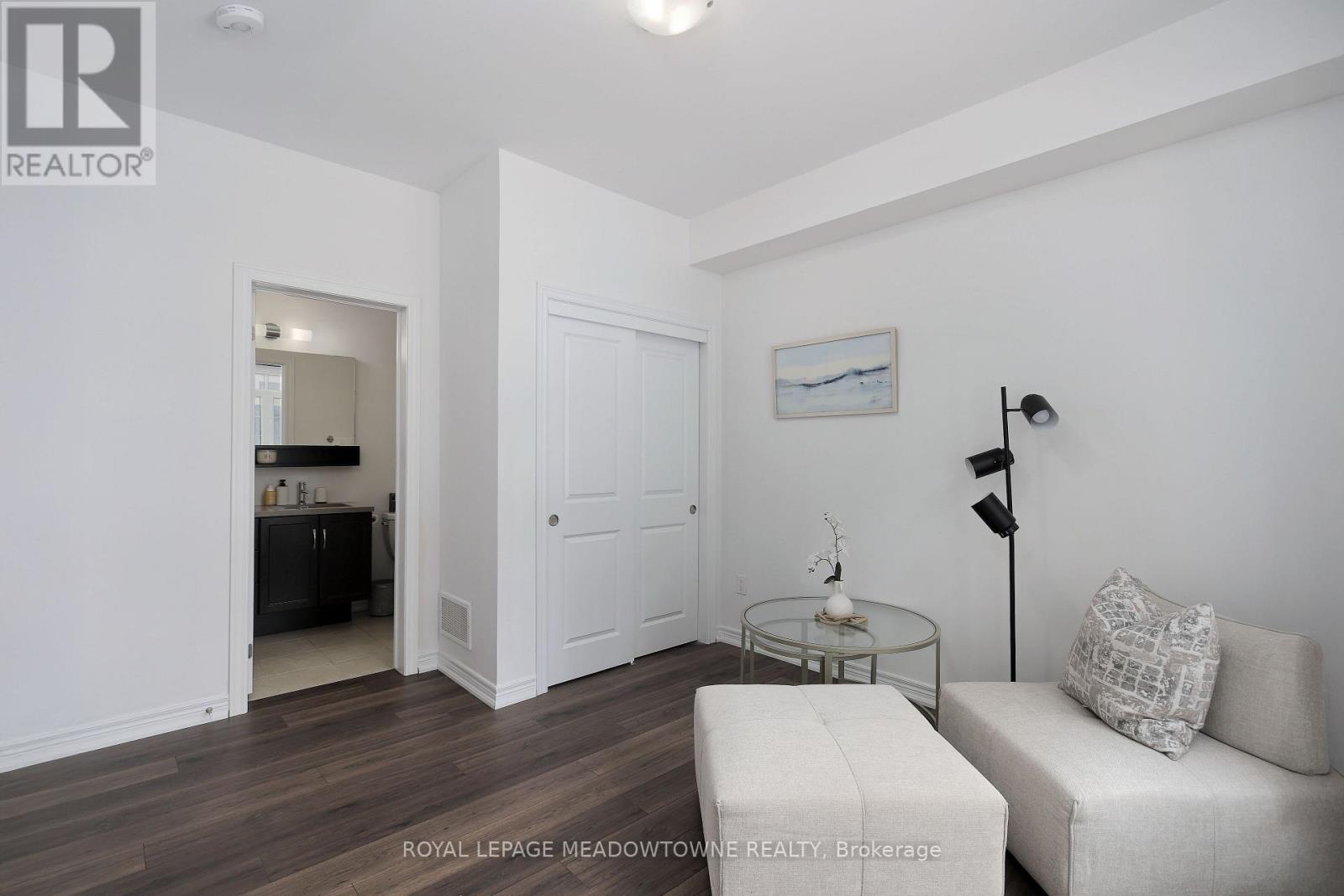 3215 William Coltson Avenue — photo 35