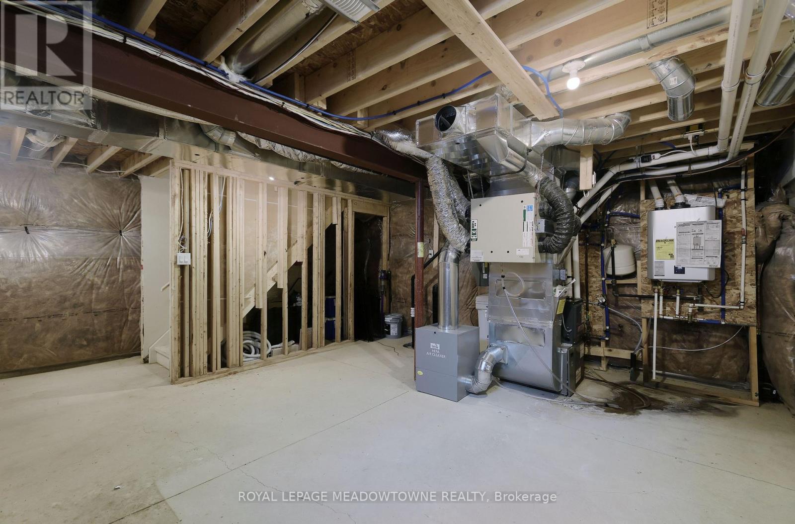 3215 William Coltson Avenue — photo 37