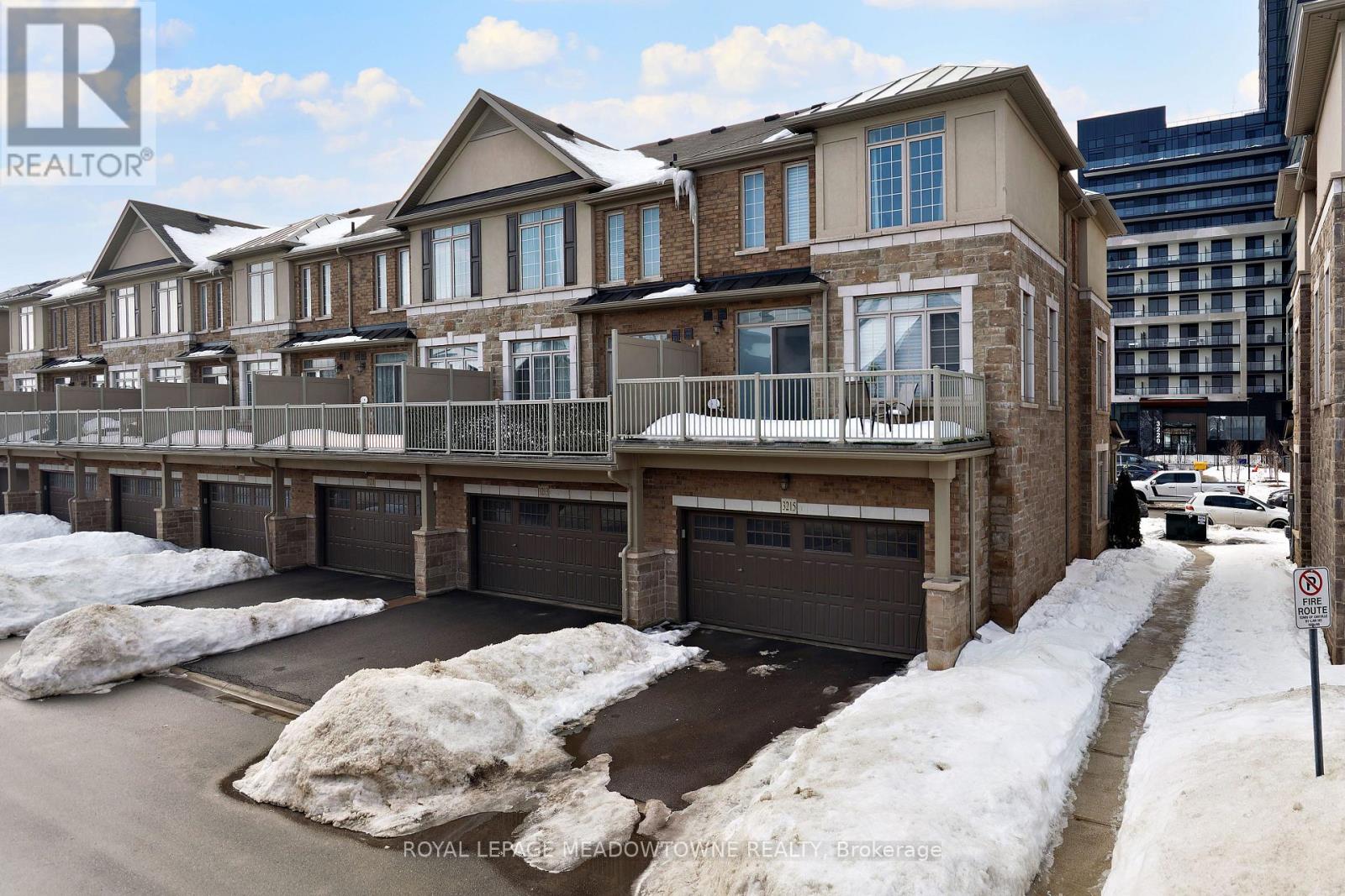 3215 William Coltson Avenue — photo 40