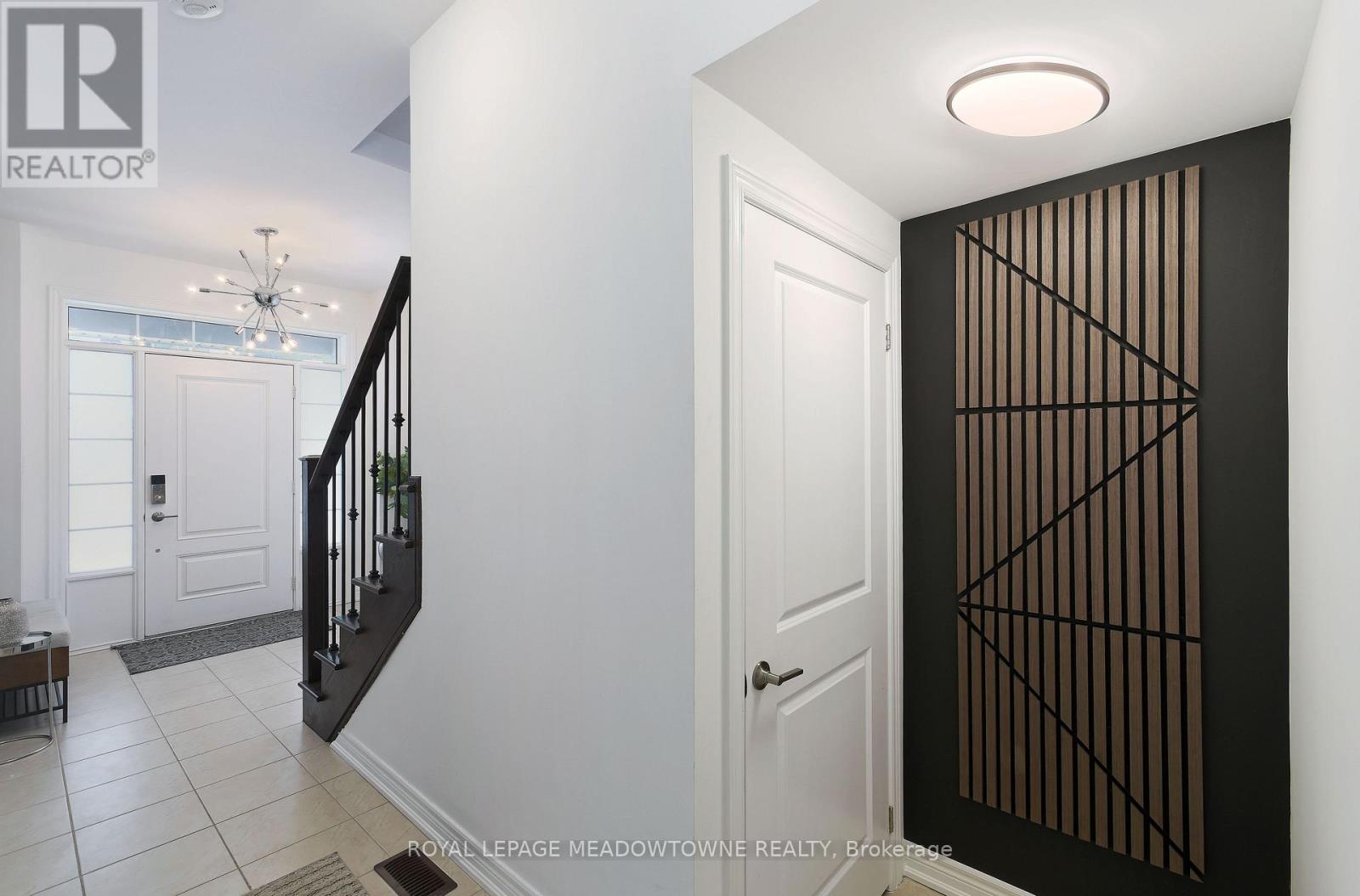 3215 William Coltson Avenue — photo 8