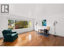 Bedroom - 586 Normandy Rd, Saanich, BC V8Z3J2 Photo 11