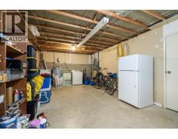 586 Normandy Rd, Saanich, BC V8Z3J2 Photo 33