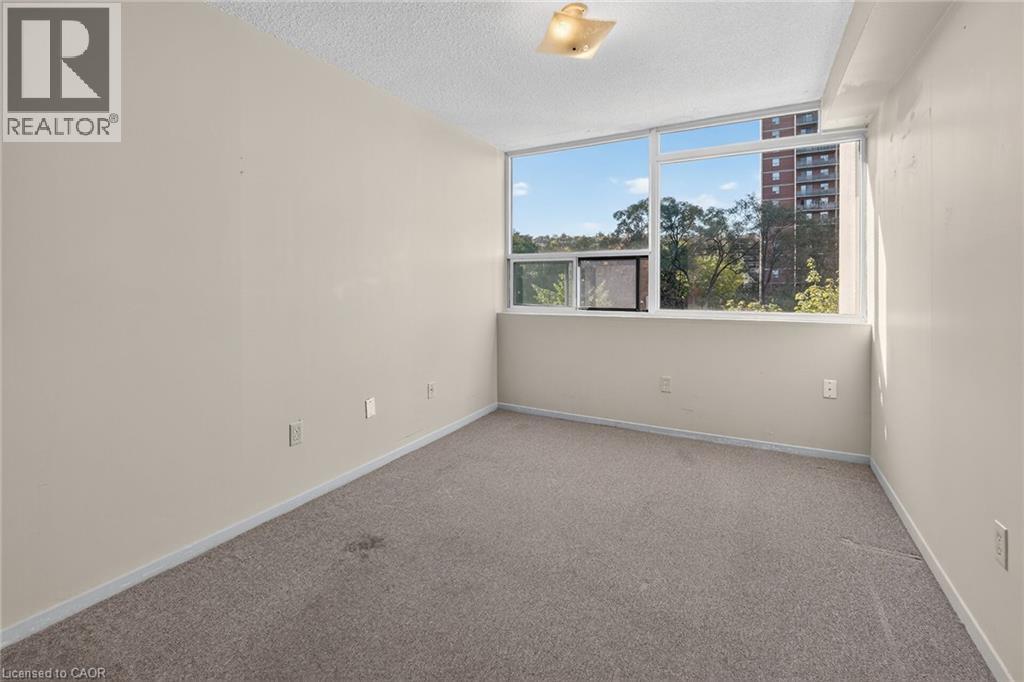 120 Duke Street — photo 14
