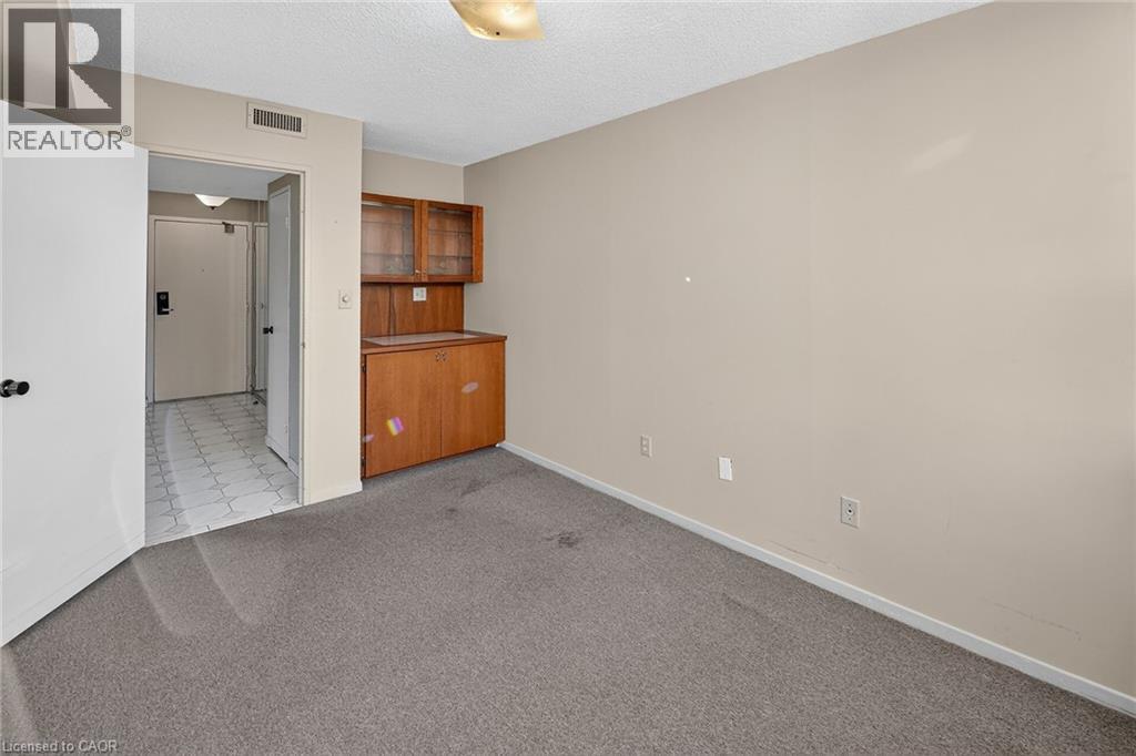 120 Duke Street — photo 15