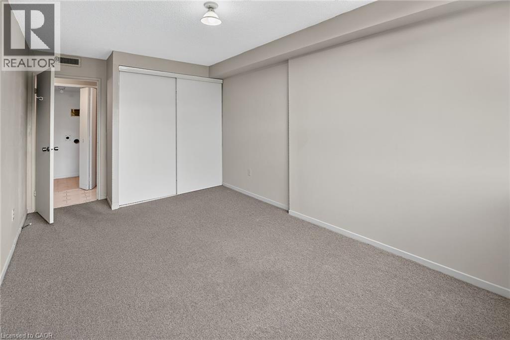 120 Duke Street — photo 17