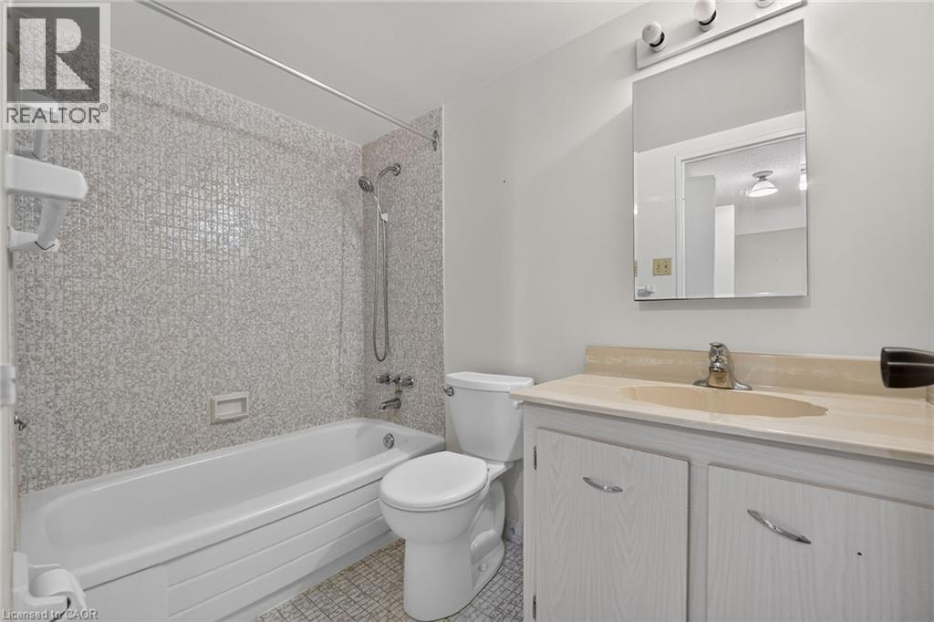 120 Duke Street — photo 18