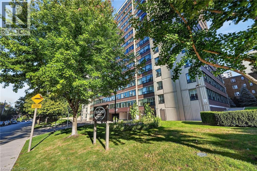 120 Duke Street — photo 30