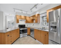 70 20760 Duncan Way, Langley, BC V3A9J6 Photo 10