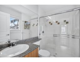 70 20760 Duncan Way, Langley, BC V3A9J6 Photo 23