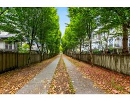 70 20760 Duncan Way, Langley, BC V3A9J6 Photo 39